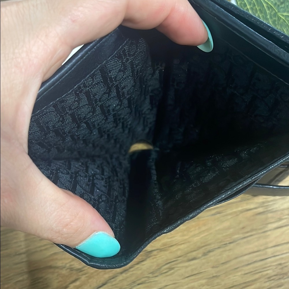 Dior Black Leather Wallet with Cannage Quilted Pattern - Picture 5 of 11